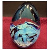 442 - VINTAGE ROBERT EICKHOLT SIGNED PAPERWEIGHT