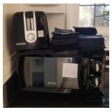 J - COUNTERTOP MICROWAVE OVEN, TOASTER, NAPKINS