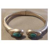 F - STERLING SILVER & STONE CUFF BRACELET (L68)