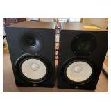 F - PAIR OF YAMAHA SPEAKERS (L63)