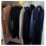 F - MIXED LOT OF CLOTHING (R46)