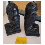 F - PAIR OF OWL BOOKENDS (L13)