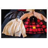 F - MIXED LOT OF CLOTHING (R14)