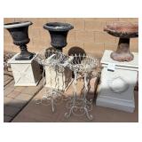 M -  LOT OF PLANTERS & STANDS (Y5)