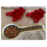 B - TWO LOBSTER DRAWN BUTTER BOWLS & SPOON REST