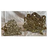 B - 2 PIECE BRASS DESK SET (F59)