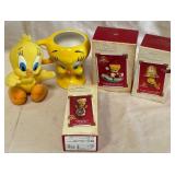 B - TWEETY BIRD CUP, STUFF TOY, 3 ORNAMENTS (D2)