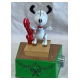 B - SNOOPY DANCE PARTY - 1 ITEM 7'T (C69)