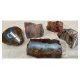 B - 5 PIECES AGATE + PETRIFIED WOOD PIECES (C45)
