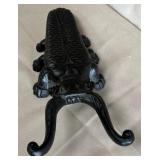 B - CAST IRON BEETLE BOOT JACK (A143)