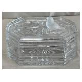 B - HOFBAUER BYRD CRYSTAL CIGARETTE OR TRINKET BOX