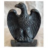 B - CAST IRON EAGLE 7'T (F73)