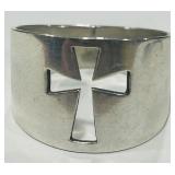 STERLING SILVER CROSS RING 5.9 GRS