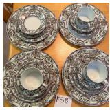 M - TOWLE ROYALE LIMOGES MEDICIS DISHWARE (K58)