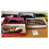 M - SIX PAIR WOMENS SHOES SIZE 5/5.5 (R19)