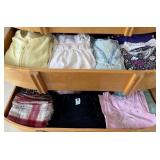 M - MIXED LOT OF WOMEN