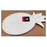 43 - THREE HANDS WHITE CERAMIC PINEAPPLE DISH