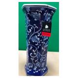 43 - BLUE & WHITE WARE PORCELAIN VASE (P10)