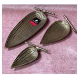 43 - SET OF THREE LEAF DISHES (T12)