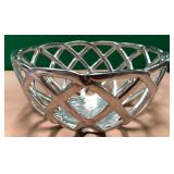 43 - CERAMIC BASKET CENTERPIECE (S17)