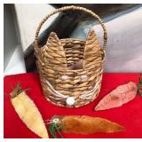 43 - BUNNY FACE EASTER BASKET (B6)