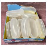 43 - LOT OF PLASTIC GLASSES CASES (T19)