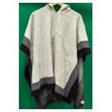 9 - COCO+CARMEN ONE SIZE SWEATER (F39)