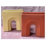 43 - LOT OF TWO CERAMIC VASES (T8)