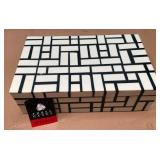 43 - THREE HANDS DECORATIVE KEEPSAKE BOX (S13)