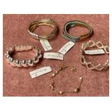 9 - MIXED LOT OF BRACELETS (W125)