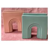 43 - LOT OF TWO CERAMIC VASES (T15)