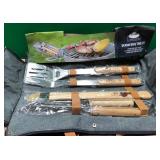 43 - DENIM BBQ TOOL SET (S71)