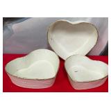 43 - WMC PAPER MACHE HEART SHAPED BOWLS (C152)