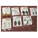 9 - MIXED LOT OF COSTUME JEWELRY EARRINGS (W119)