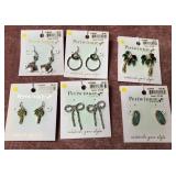 9 - SIX PAIR COSTUME JEWELRY EARRINGS (W100)