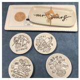 43 - MR AND MRS SERVING SET (D106)