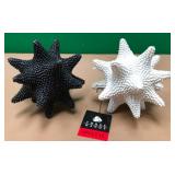 43 - TWO PIECES THREE HANDS TABLE TOP DECOR (P3)