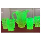 Z - VINTAGE URANIUM PITCHER & TUMBLERS (L27)