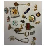 D - LOT OF COSTUME JEWELRY & KEY CHAINS (J11)