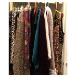 D - MIXED LOT OF WOMEN