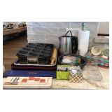 D - BAKING PANS, FONDUE FORKS, ELECTRIC KETTLE (K5