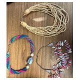 D - THREE PIECES COSTUME JEWELRY NECKLACES (J14)
