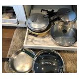 D - MIXED LOT OF COOKWARE (K16)