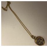 D - COSTUME JEWELRY LOCKET (J26)