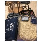 D - TOTE BAGS & SLIPPERS (M44)