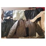 D - MIXED LOT OF CLOTHING SIZES M/L (E10)