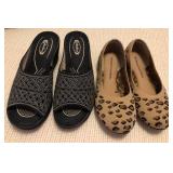 D - TWO PAIR OF WOMEN