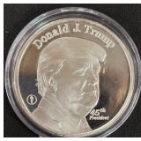 DONALD TRUMP 1oz .999 SILVER ROUND  (350 P)