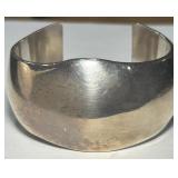 STERLING SILVER CUFF BRACELET 75.6 GRS