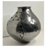 NAVAJO HANDMADE SIGNED POTTERY - 11' TALL